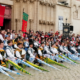 Pose des lanceurs de drapeaux italiens sur la place Saint Jean de Lyon